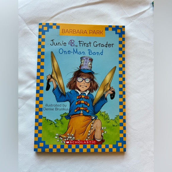 Julie B. First Grader Barbara Park six box set. - Picture 4 of 14